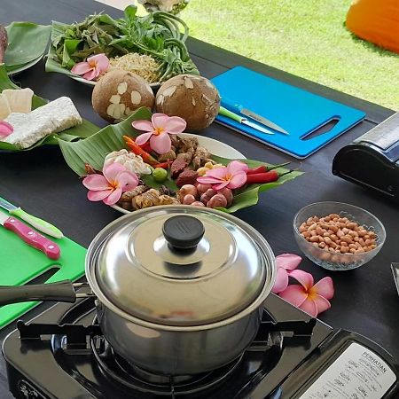 Indah Homestay And Cooking Classes Senggigi Exterior photo