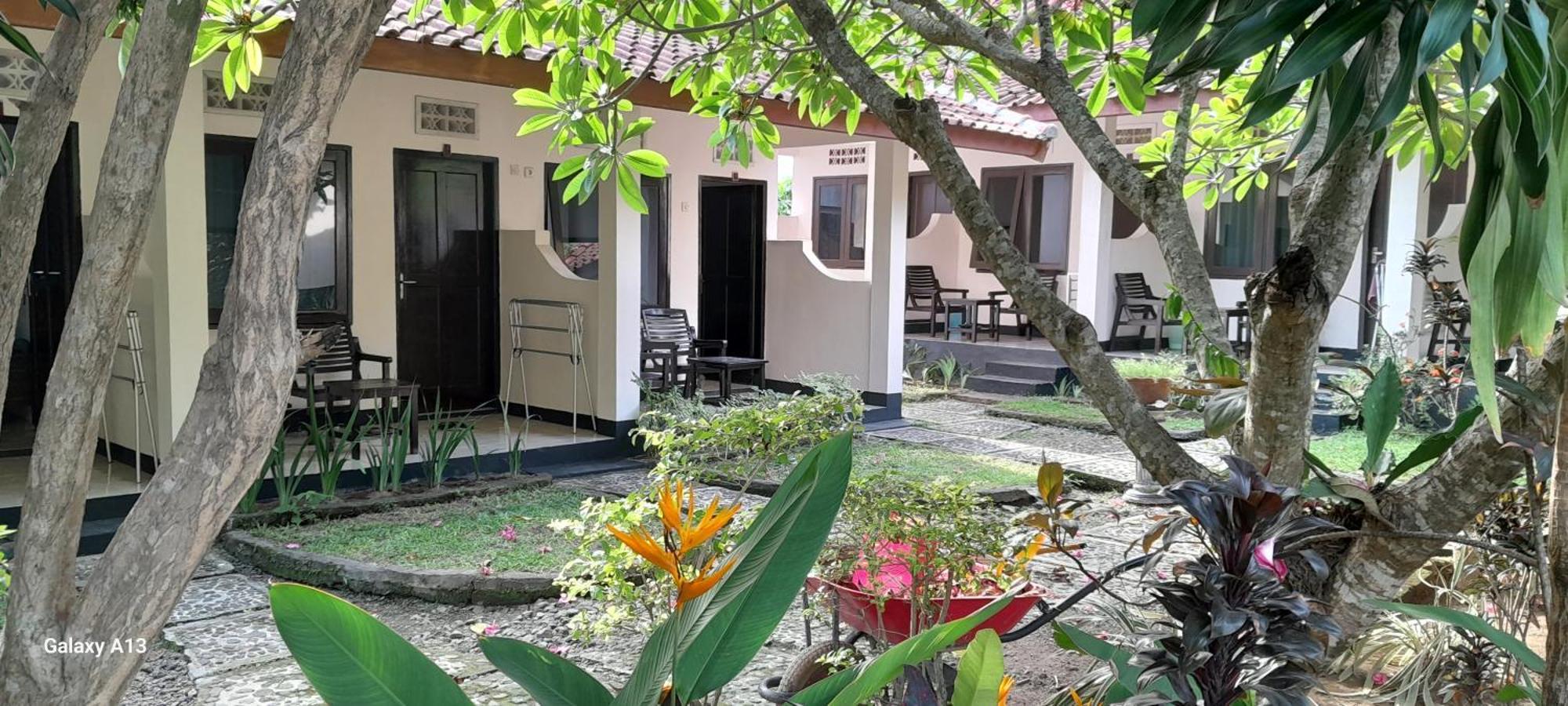 Indah Homestay And Cooking Classes Senggigi Exterior photo